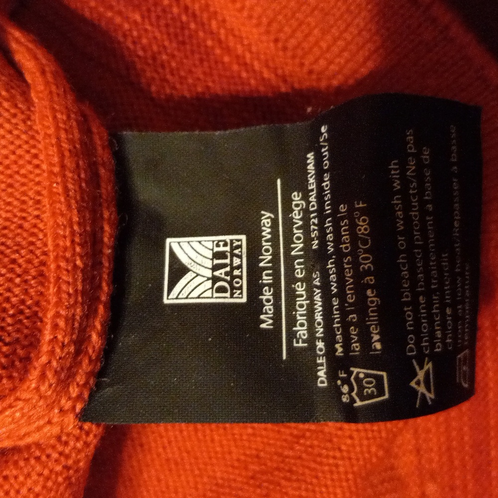 Rust Red Women's Quarter-Zip Sweater - Brand Unspecified - Picture 11 of 11